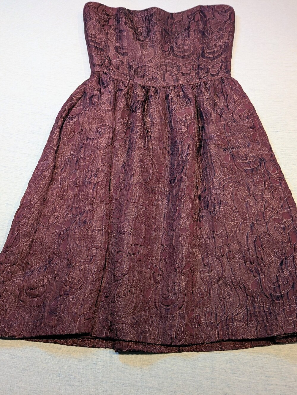 Monique Lhuillier Plum Strapless Jaquard Party Dress